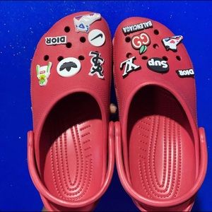 Crocs size 6M/8W